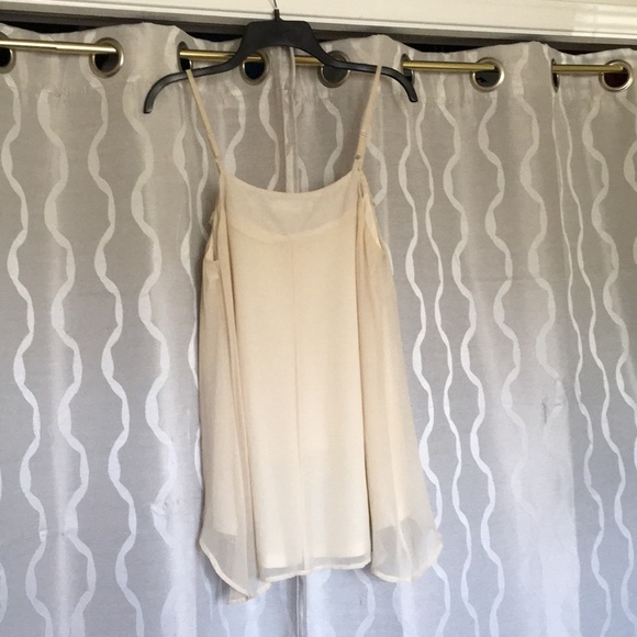 Hi-low Cream Top - Picture 6 of 7